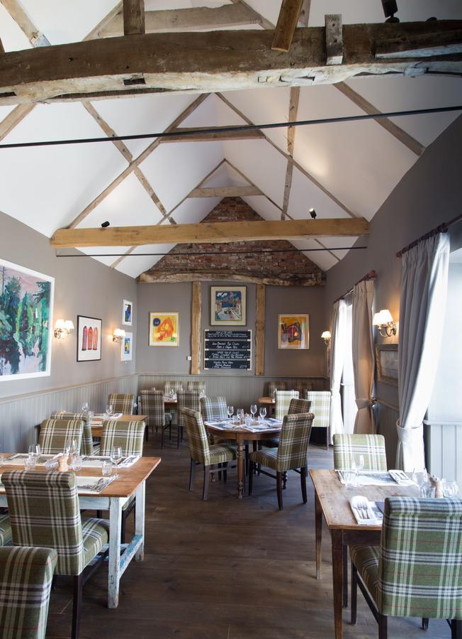 The Loddon Swan Bed & Breakfast Bagian luar foto